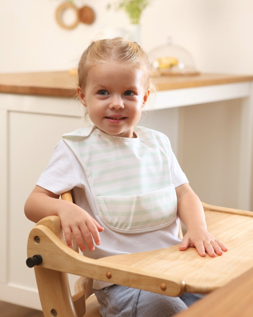 Mealtime Bib